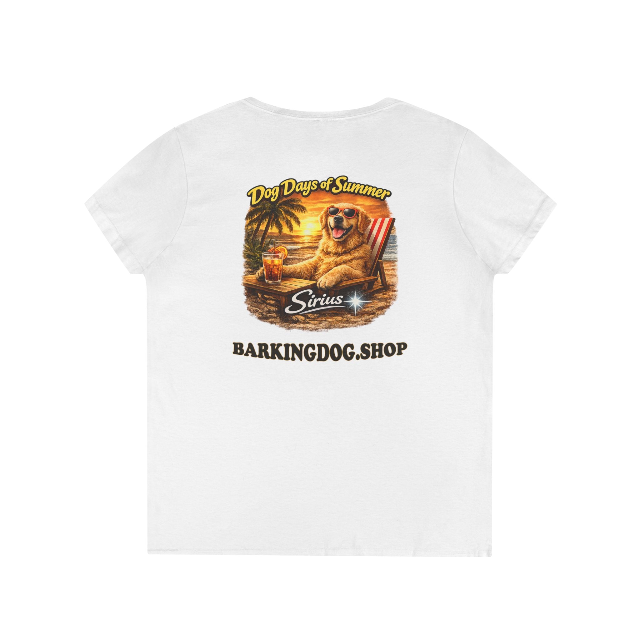 Golden Retriever Dog Beach Chair T-Shirt Wag On™ Dog Days of Summer